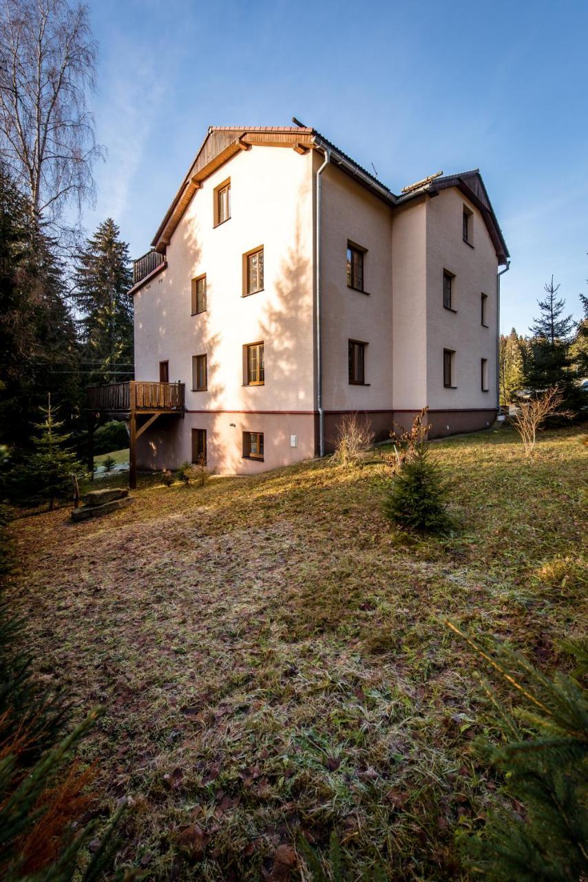 Apartmany Domino Železná Ruda Exteriör bild