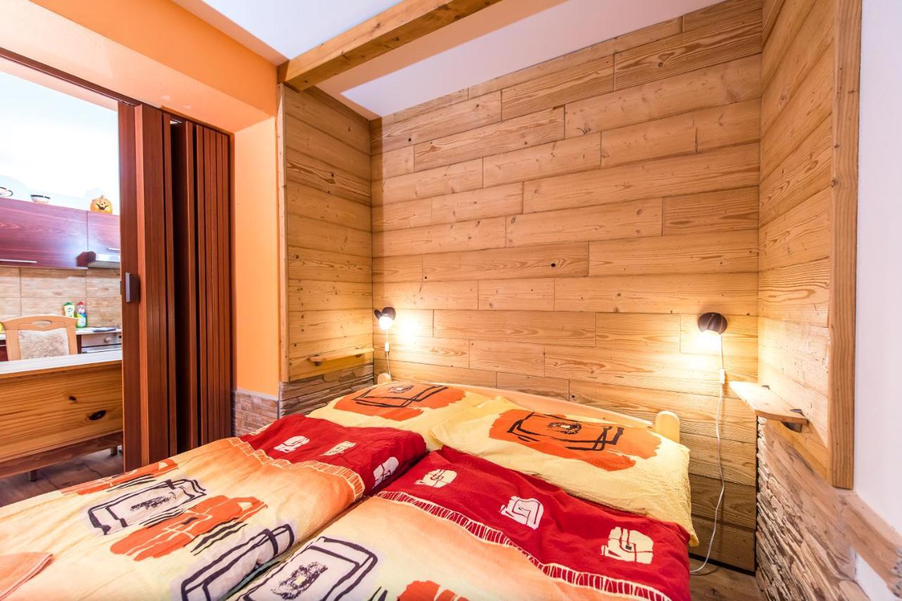 Apartmany Domino Železná Ruda Exteriör bild